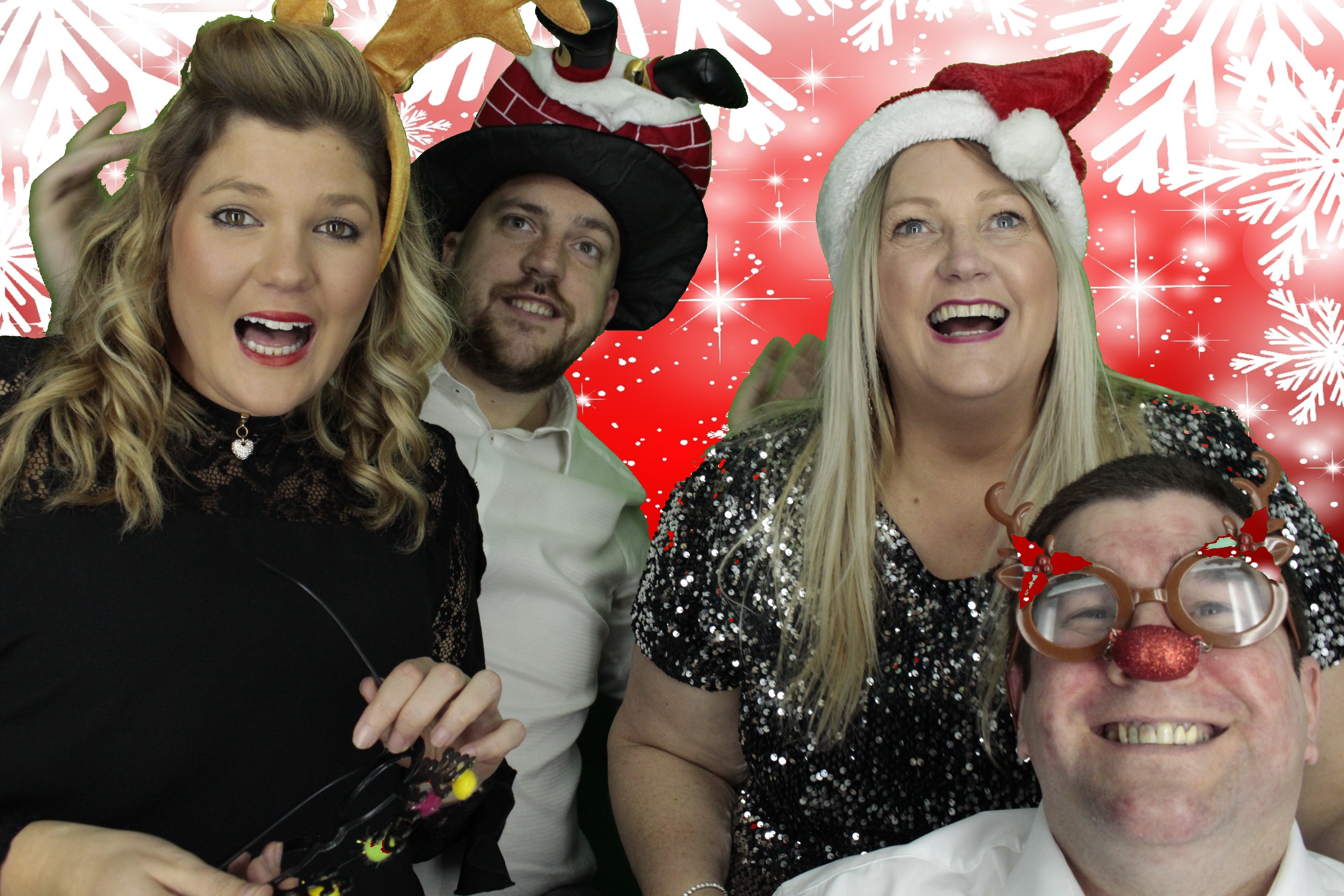 Silvermere Christmas Party | View more photos from the event at gallery.myphotoboothexperience.co.uk/u/MyPhotoBoothExperienceLtd/Silvermere-Christmas-Party-3